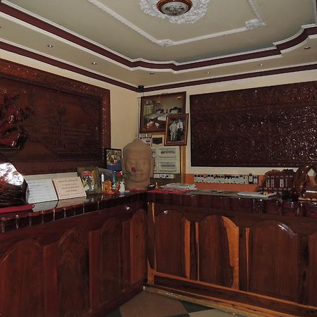 Thy Ny Hotel Battambang Bagian luar foto